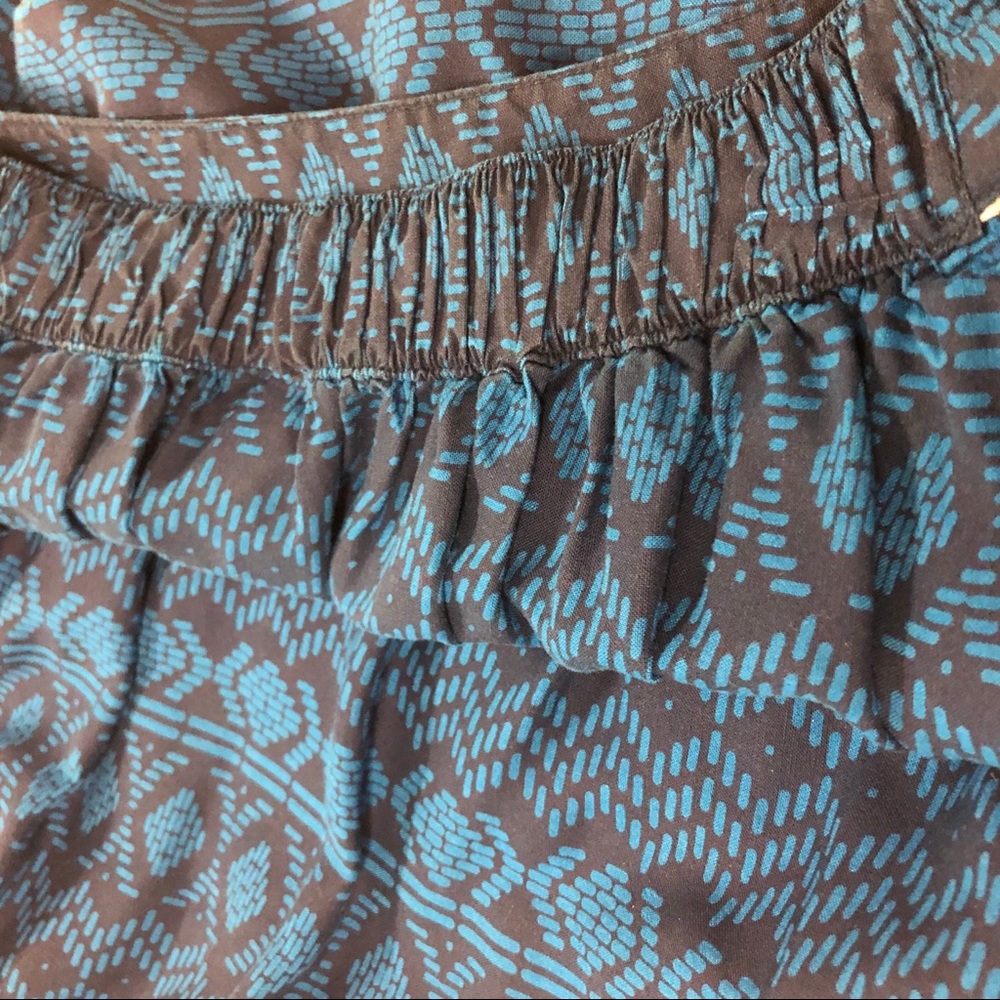 High-Low Skirt - Picture 6 of 7